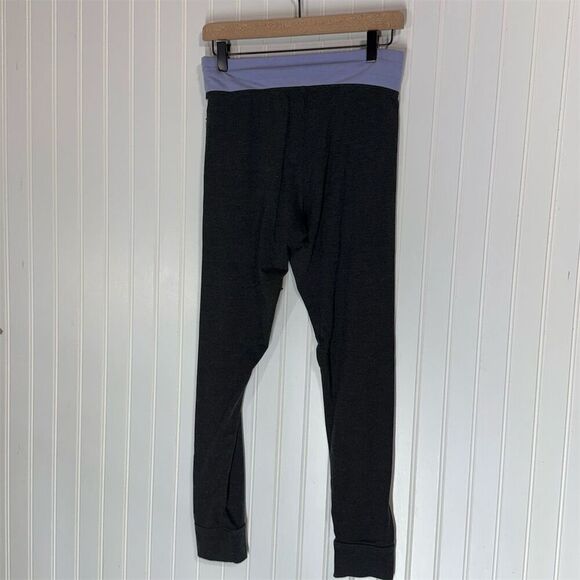 Victoria’s Secret PINK Yoga Leggings Large Fold Over Logo Side Charcoal Purple - Picture 4 of 4